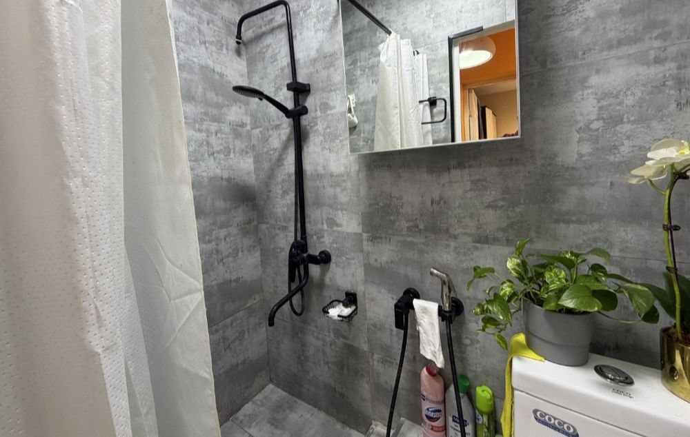 Метро Ойбек, 28кв², 1/4/4, ипотека, евроремонт, (Шерали  116652)