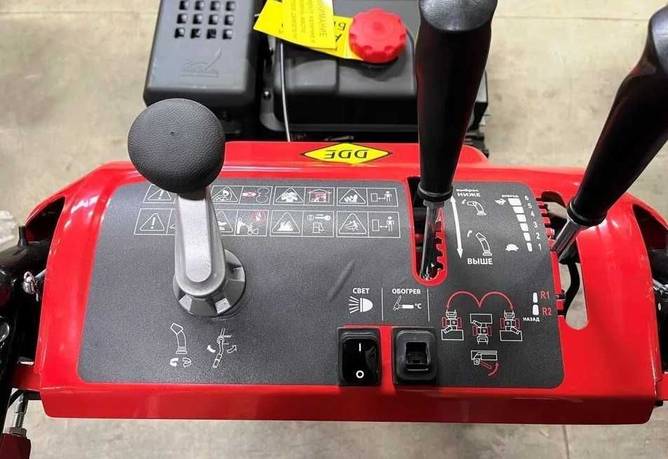 Снегоуборщик DDE ST1176LE