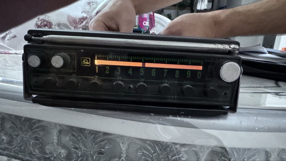 Радиоприемник урал 2, москвич 412