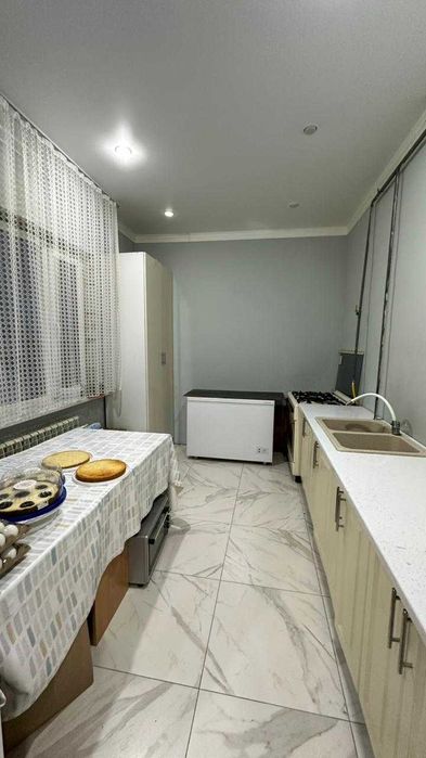 Просторный дом в мкр Умит (деркул)