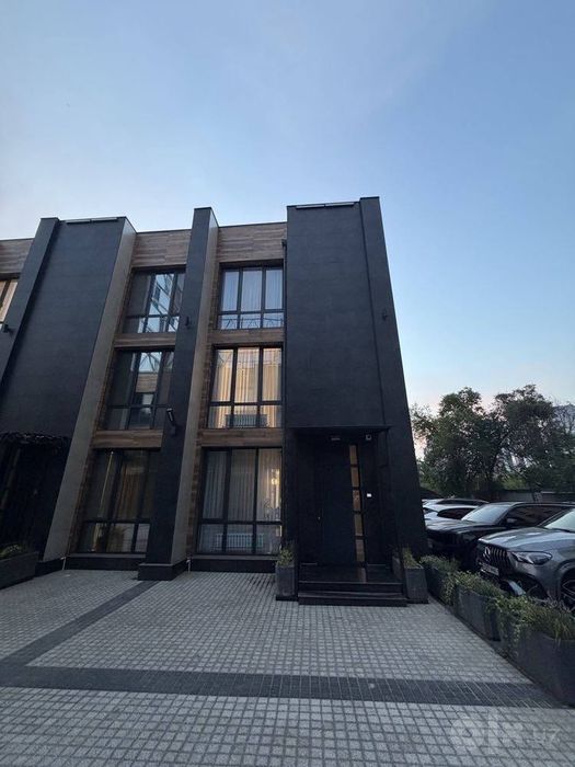 Продается ЖК "Tiara Residence 237м2 Таунхаус Мирзо Улугбекский район