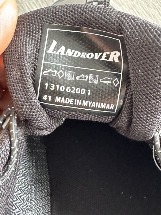 Продам кроссовки