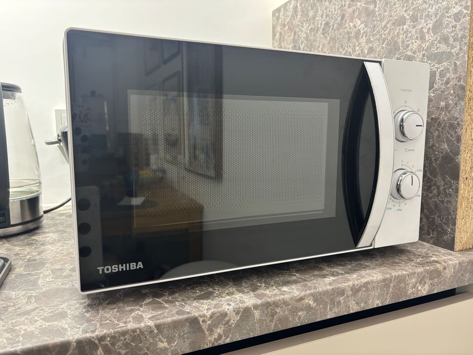 микровълнова печка Toshiba