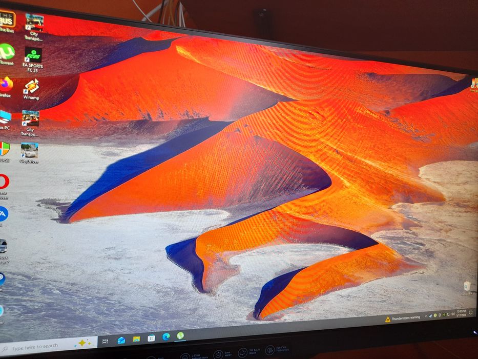 Vând monitor Lenovo