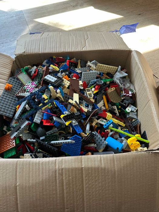 De vânzare piese lego city