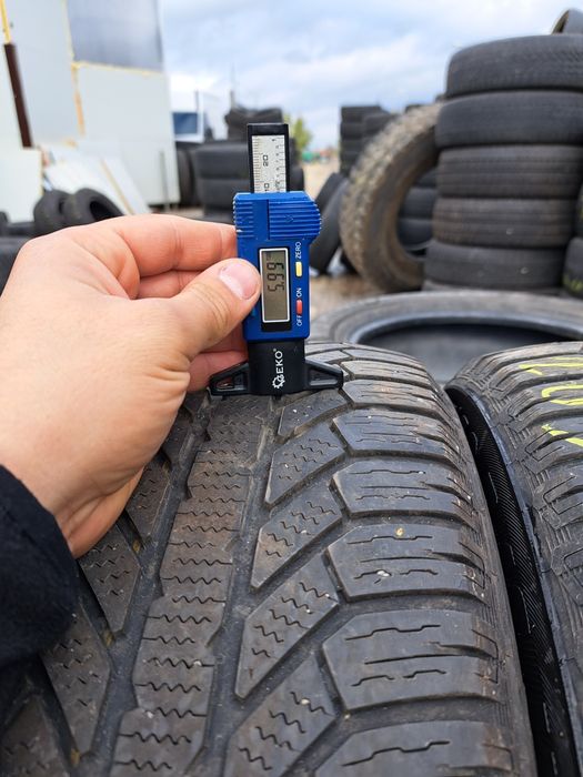 Anvelope de iarna 205-60r16 Semperit