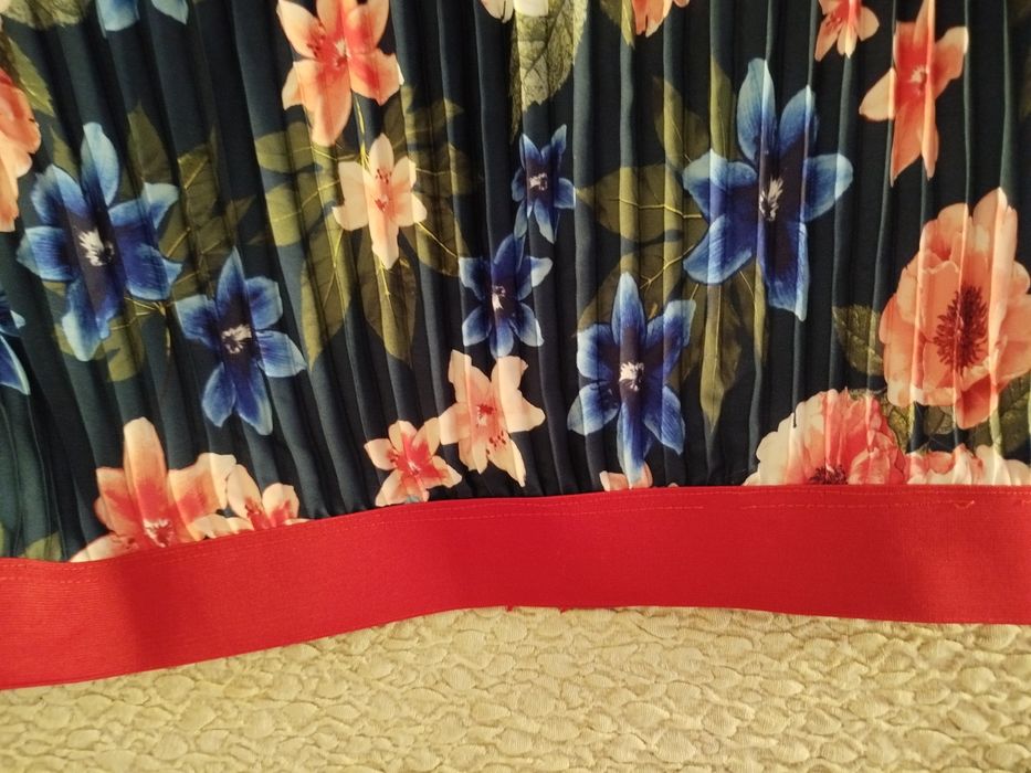 Fusta dama ,motiv floral