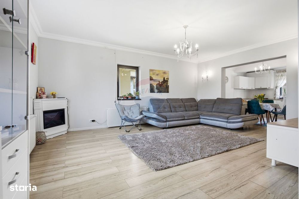 Casă elegantă de vânzare în Hlincea