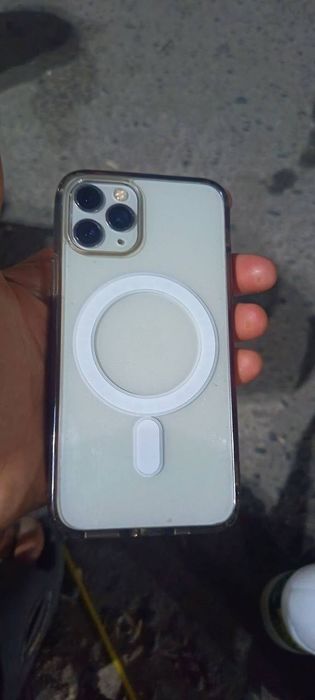 Iphone 11 pro 64 talik 72 yomks
