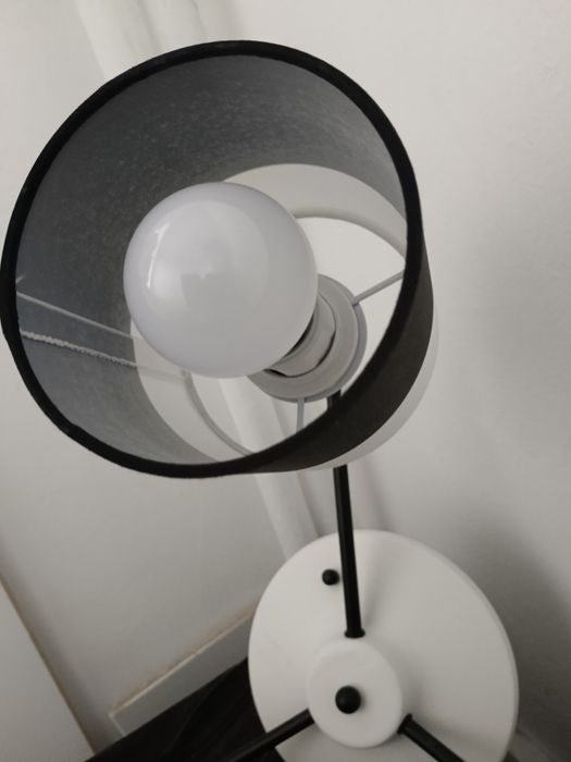 Продам люстру 3- рожковую