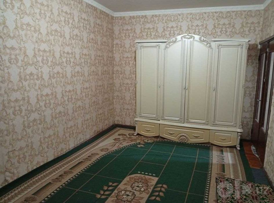 Юнусабад10, 1/1/5, Первая линия 45м2, Улучшенная Раздельная Не Торец
