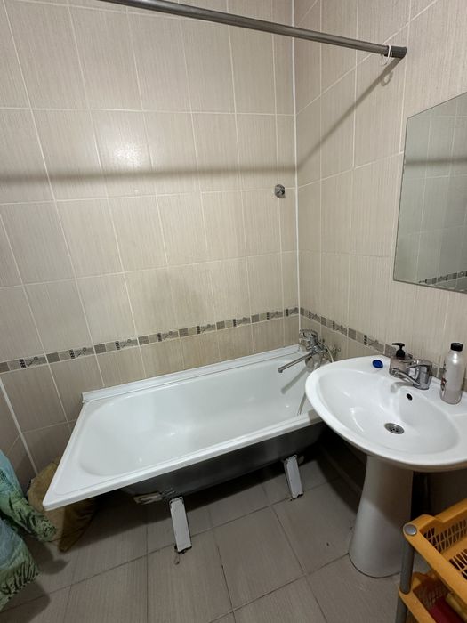 2 кыз на подселение!