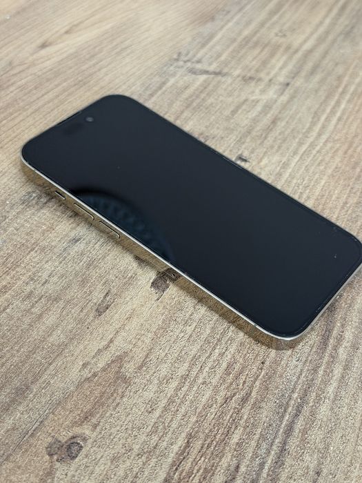 İphone 14 pro gold