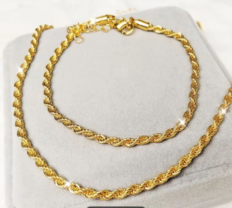 Set placat cu aur 18 k nou