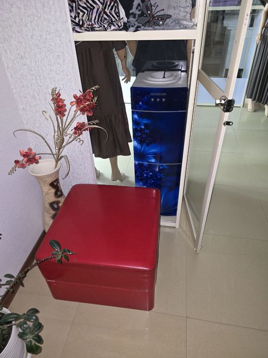 Мягкий пуфик для офиса