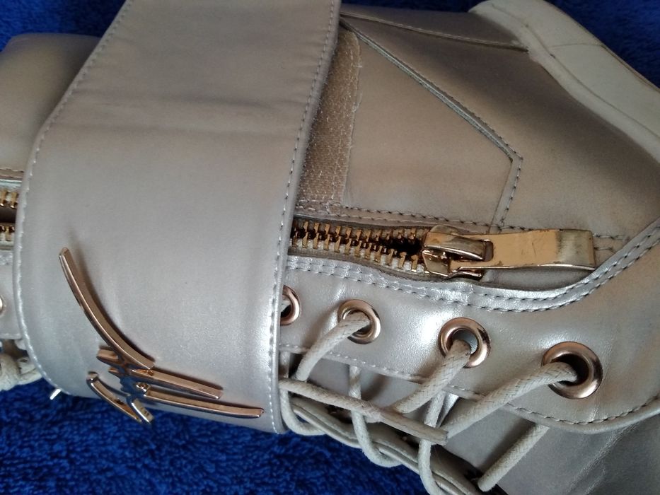 Сникерсы,обувь стильная