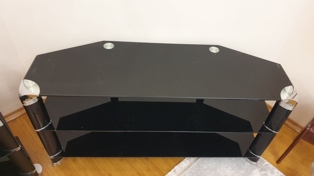 Тумбы по телевизор