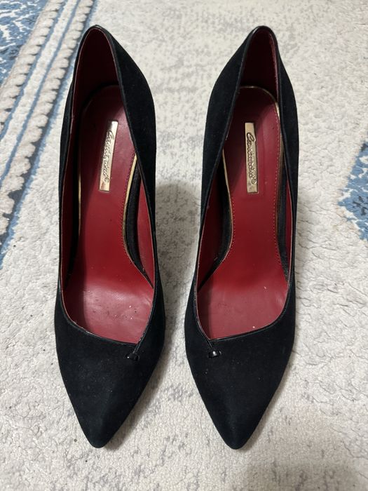 Продам туфли замшевые