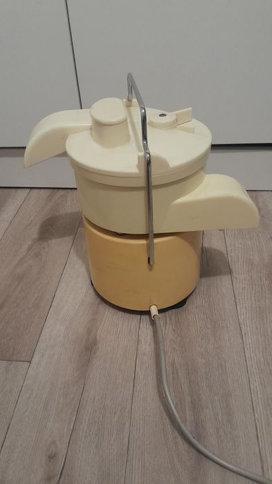 Продам Соковыжималку