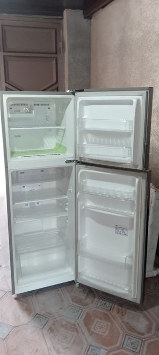 Холодильник Samsung