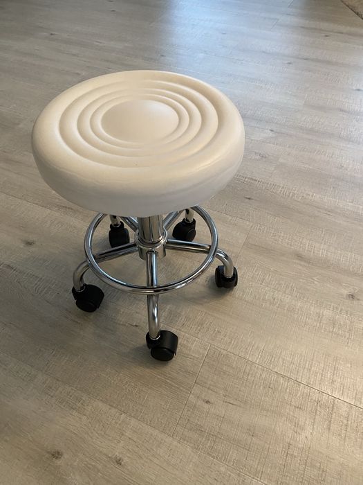 Scaun reglabil  cosmetica