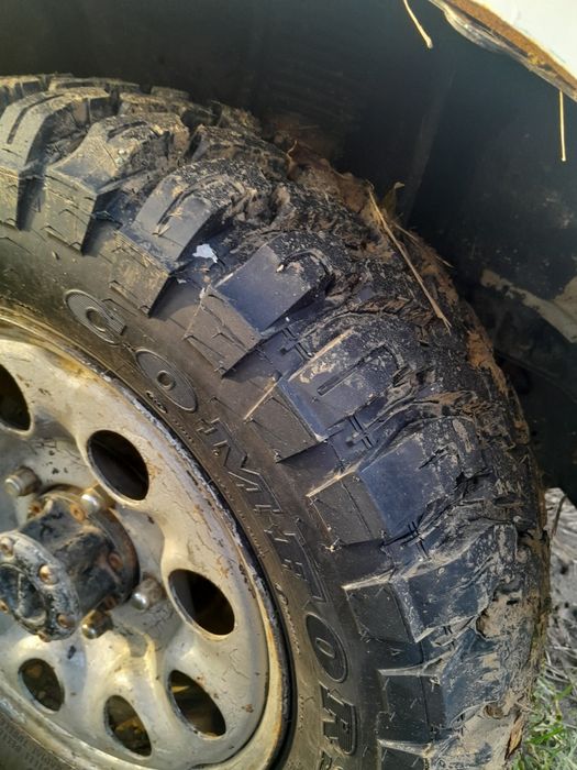 Гуми за кал Comforser 3000 205/70/15 НОВИ!!!