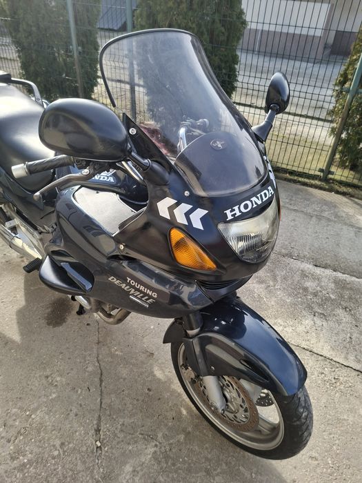 Honda deauville 650