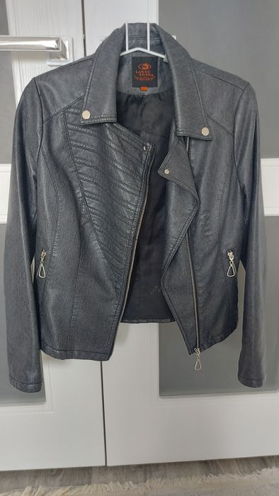 Куртки женские 42-46 размеры