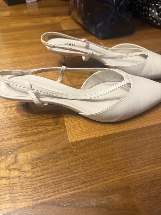 pantofi Zara 39 piele  naturala
