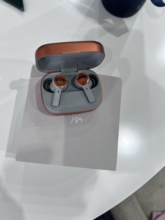 Cosmic orange Безжични слушалки Bang & Olufsen Beoplay Eleven