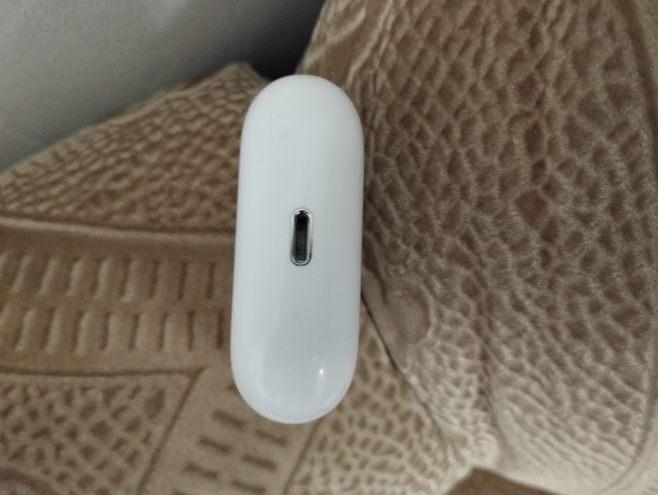 AirPods Pro Sotiladi