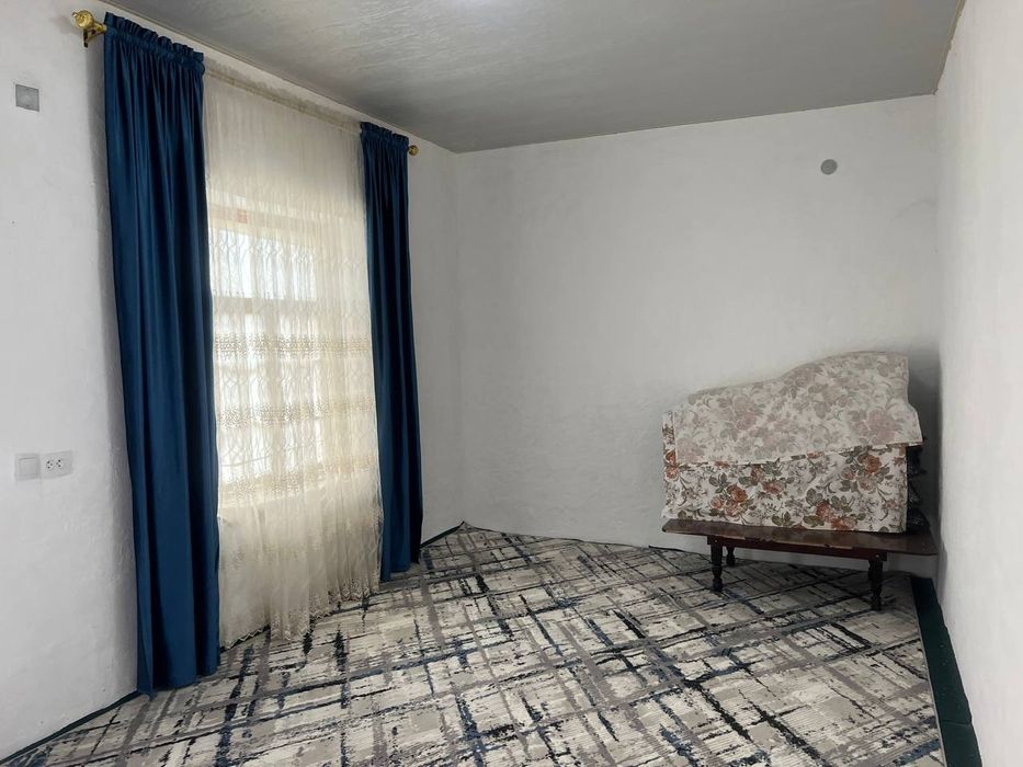 Ховли Уй сотилади