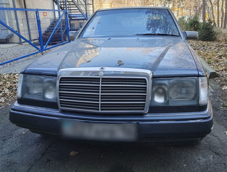 Продам Mercedes Benz E260