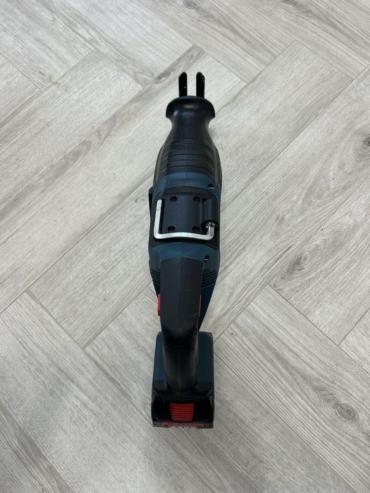 Bosch GSA 18V-28 ferestreu sabie