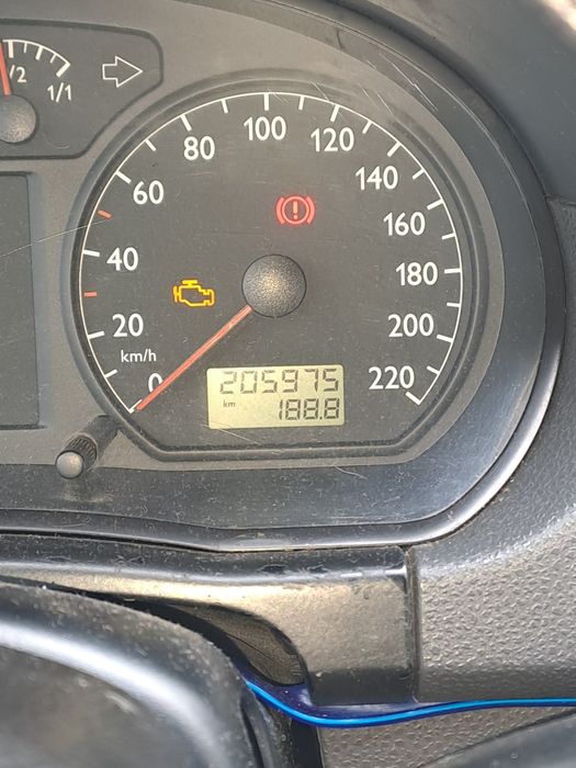 Vand VW Polo 9n 2004 1.4 benzina