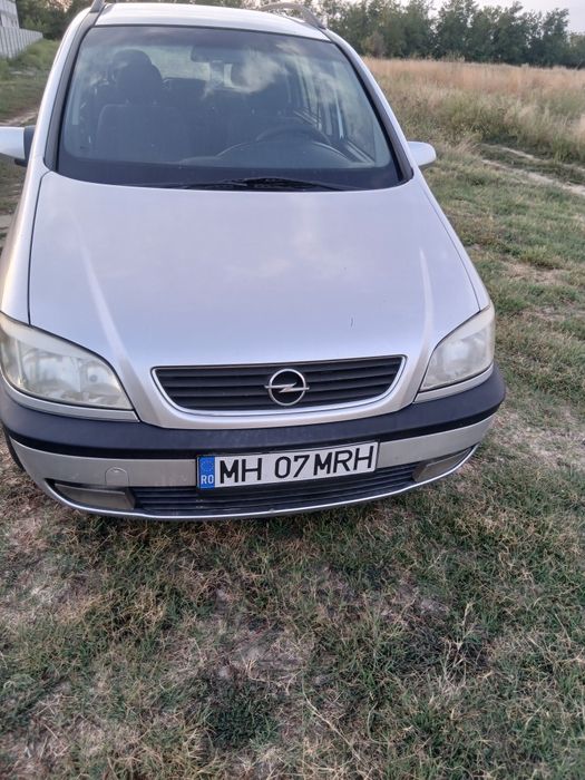 Vând Opel Zafira 18 benzină + Gaz