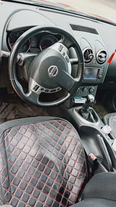 Nissan Qashqai 1.6 benzina,Panoramic.