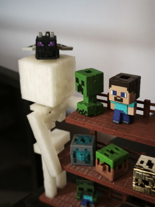 Рафт поставка за Minecraft Kinder Joy