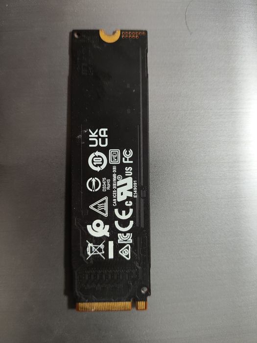 Продаю SSD NVMe 512GB