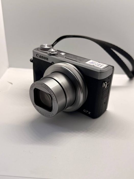 Canon Power Shot G7X Mark 3