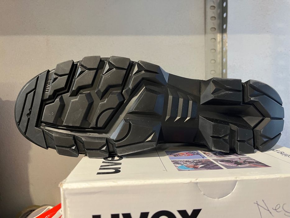 Vând bocanci de protecție, 45 uvex S3 SRC 6513.2