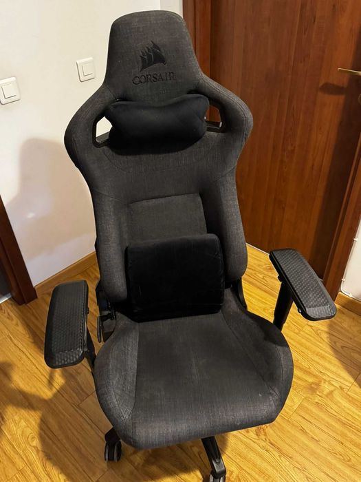 Scaun birou/ gaming Corsair