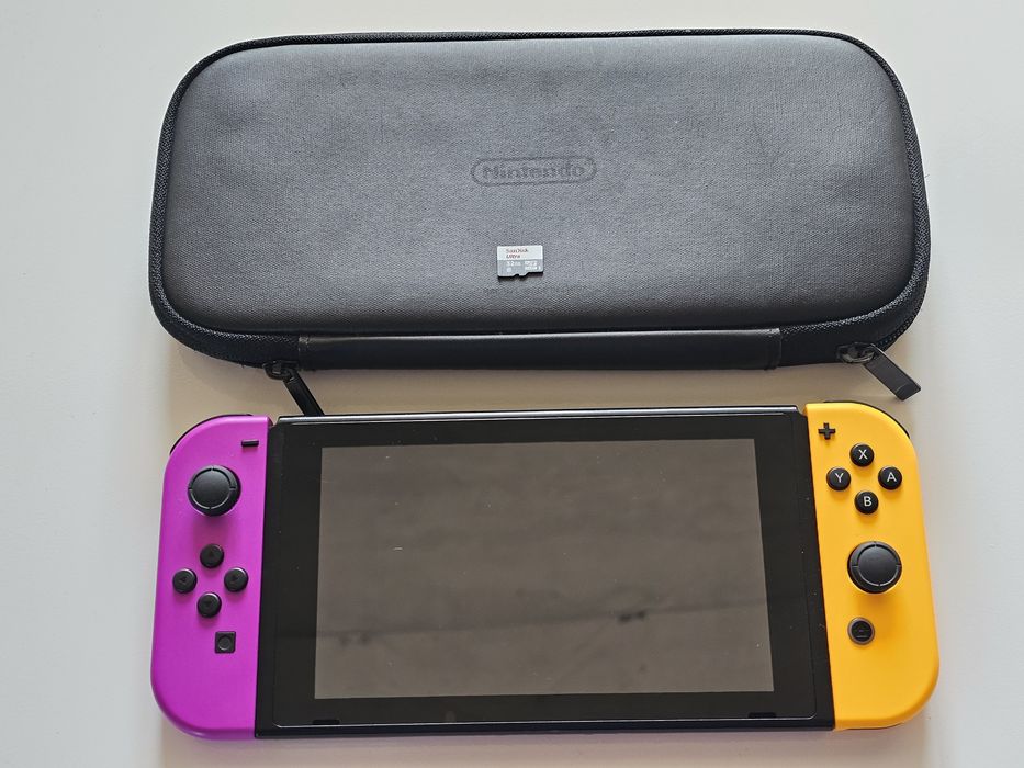 Consola nintendo switch - pokemon