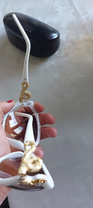 Roberto Cavalli  Dolce gabanna  Gucci