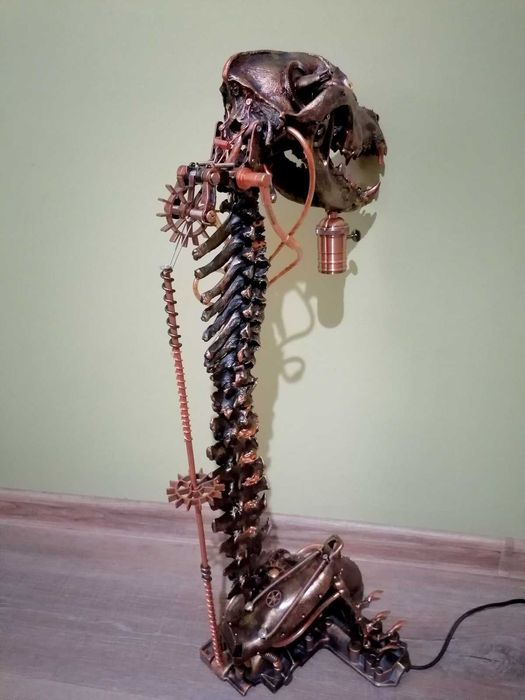 Lampă de podea The hound of the Baskervilles