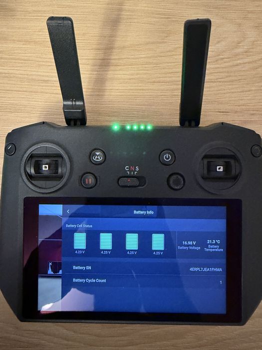 DJI Mavic 3 PRO  Fly More Combo RC Pro