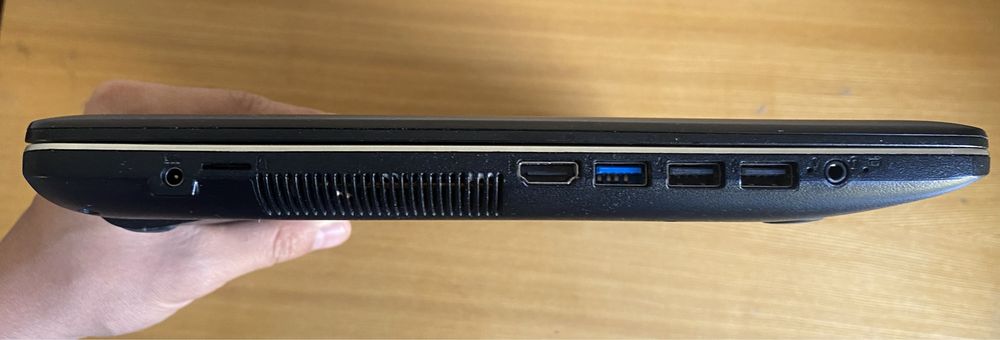 Ноутбук ASUS X540U