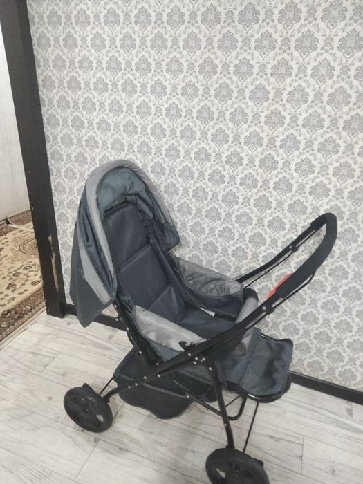Продам новую коляску