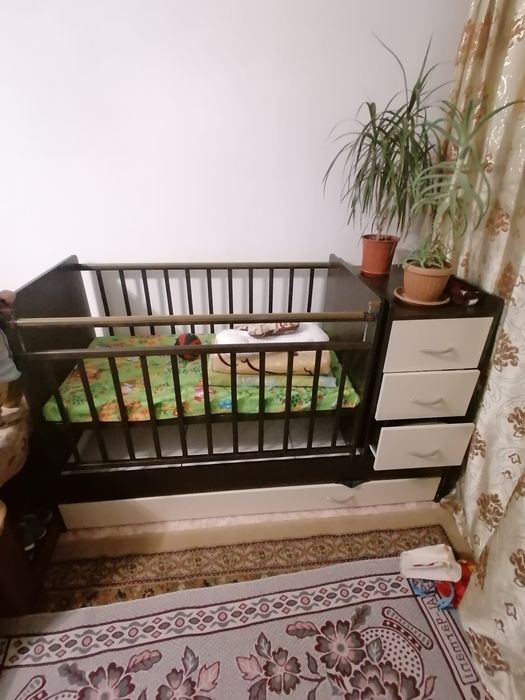 Продам Манеж трансформер