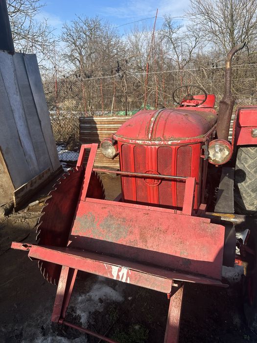 Tractor Hanomag cu motor U445 si circular